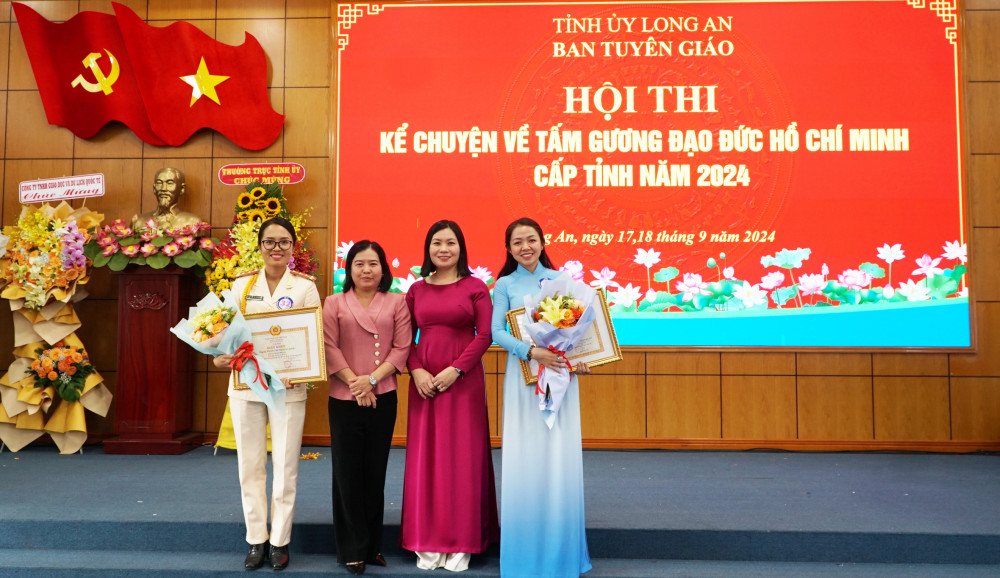 7; Hai thí sinh đoạt giải của huyện Bến Lức dành toàn bộ tiền thưởng để ủng hộ đồng bào miền Bắc bị thiệt hại do bão số 3 gây ra.